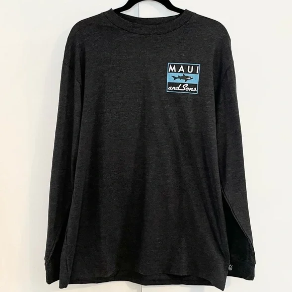 NWT Men’s Maui and Sons Long Sleeve Shark Logo Shirt - Picture 3 of 10